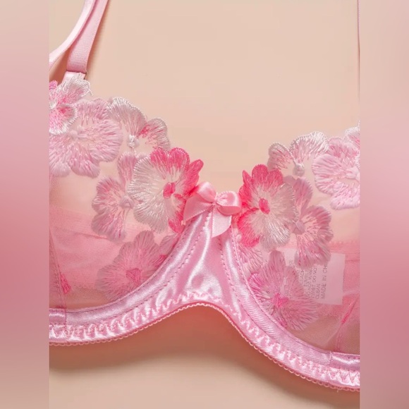 Gigi Angelic Pink Floral Embroidered Sheer Bow Bra + Panty Thong Lingerie Set - Picture 5 of 7